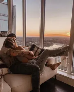 snuggles with a view