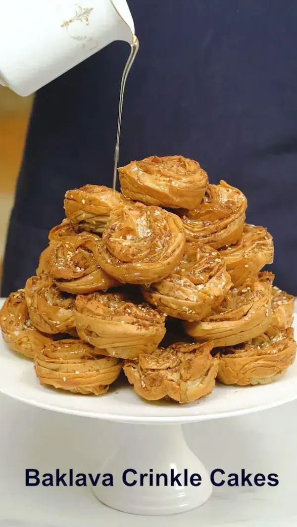 Baklava Fillo Crinkle Cakes