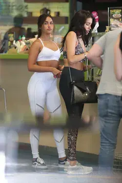 Madison Beer in Spandex – Earth Bar in West Hollywood 4/3/2017