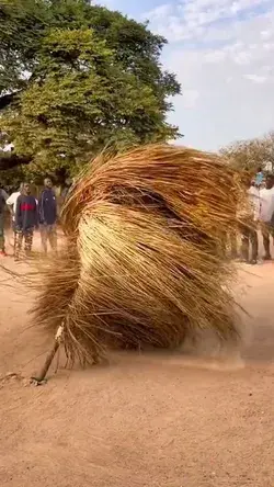 The mysterious Senegalese KUMBO dance.