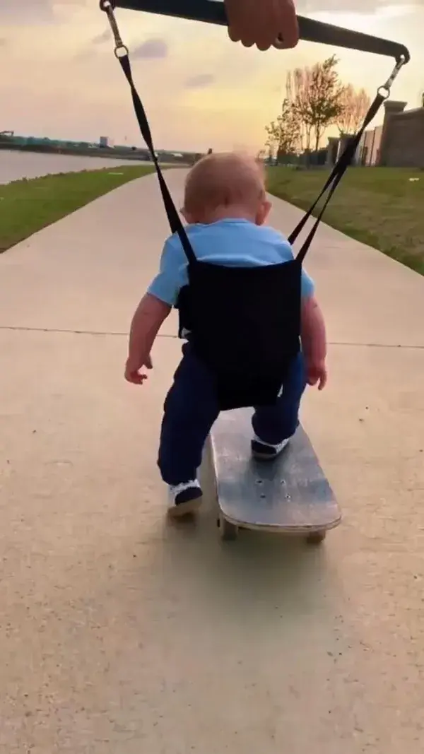 Dreaming to be a future sk8 boy!