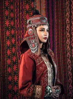 Türkmən(Turkmen,Türkmen, туркменский)Turkmenistan
National dress
@turkic.media.group