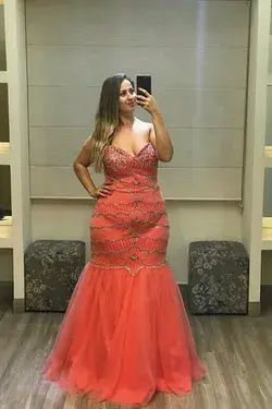 Vestido de Festa Sereia Coral Plus Size