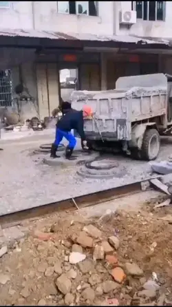 Funny moments at construction 🤣🤣🤣