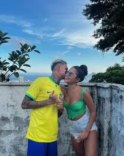 Casal Brasileiro 
3/3