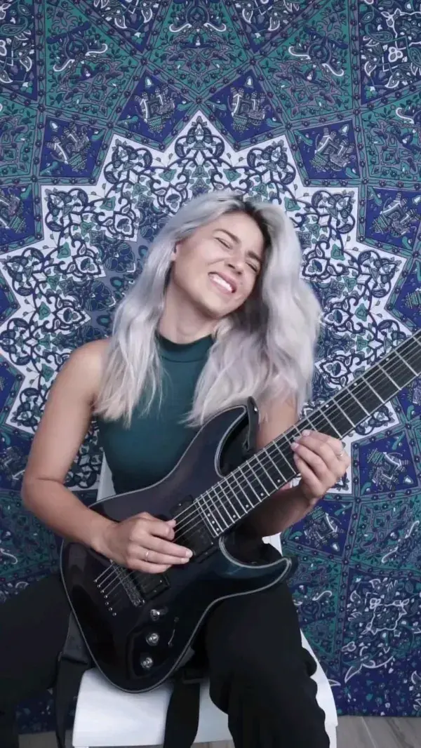 Aveya guitar solo