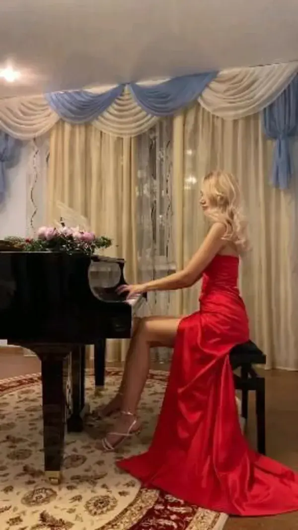 Piano Zhanna