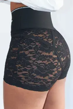 Graphic Lace High Rise Shorts - Large / Black