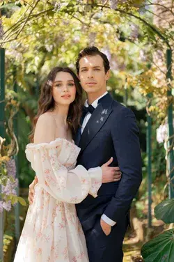 Dreamy couple photoshoot at Villa Astor in Amalfi