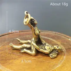 Retro Brass Aladdin Magic Lamp Decoration Men Car Key Chains Pendants Women Bag Hanging Jewelry Key Rings Brass Ornaments Posture L