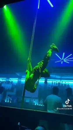 Sexy Dancer Pole Dance Abs Night Club