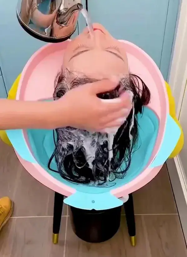 Portable Tub for Hair