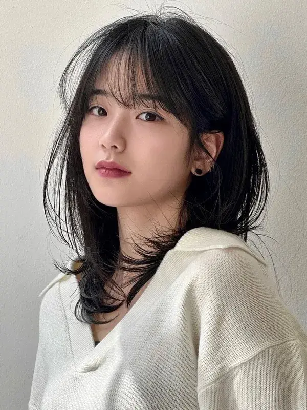 5 Simple Steps on How to Cut Your Own Korean Wispy Bangs Perfectly