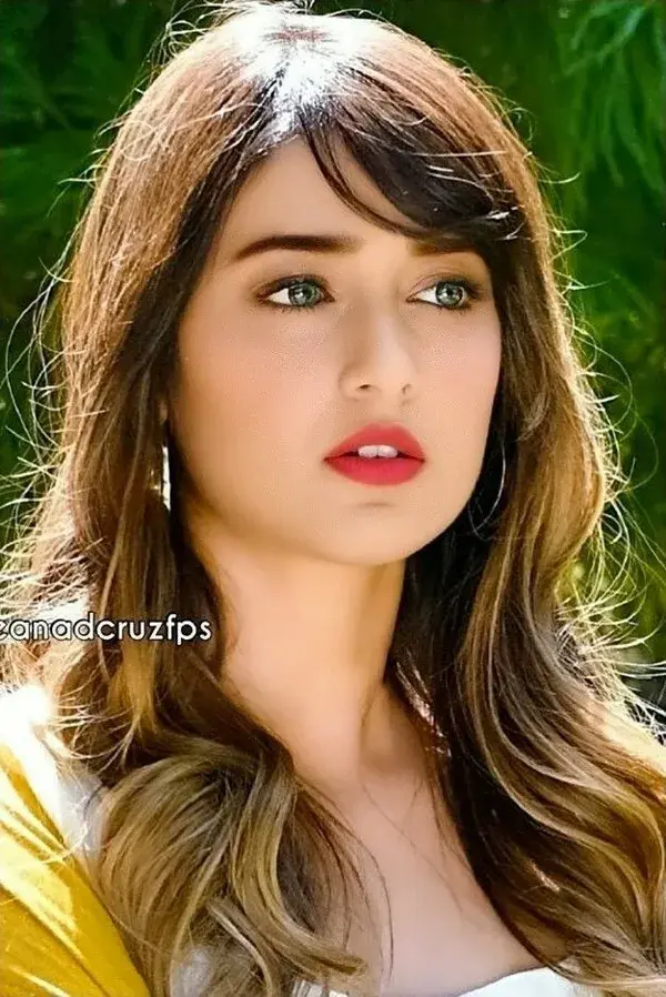 Ileana D'Cruz Gorgeous Beautiful Blonde Cute actress