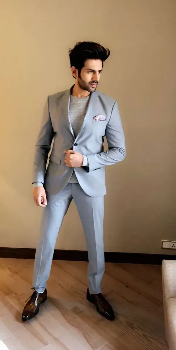 Kartik aaryan 