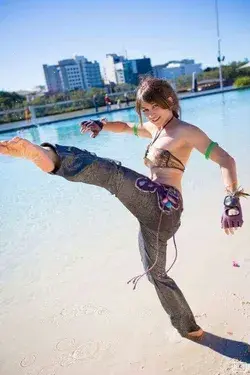 Teken: Cosplay da Cristina (Capoeirista)