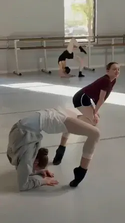 Flexible dancer