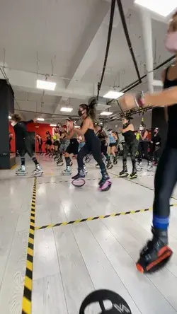 Kangoo Jumps-Eliana Solano