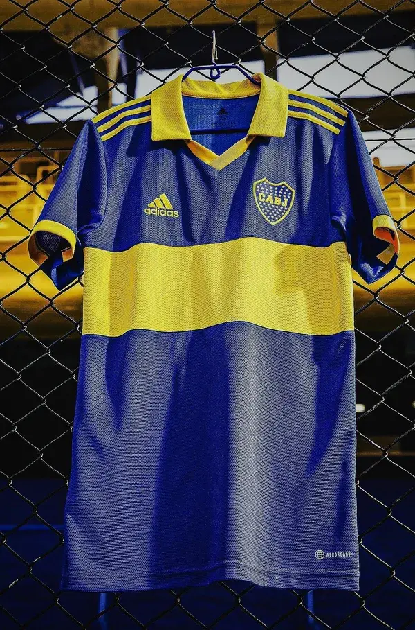 Boca saco una nueva camiseta de homenaje de boca campeon de apertura de 1992 y lo usará ante banfiel