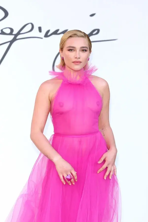 Florence Pugh - Valentino 2022