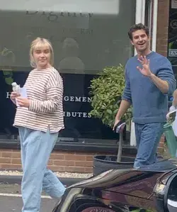 florence pugh and andrew garfield