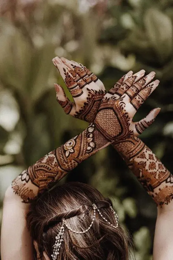 45+ Offbeat Mehndi Designs