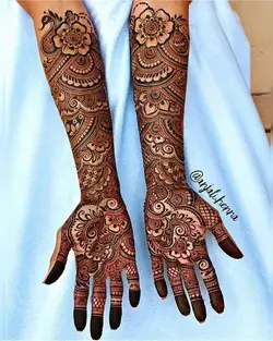 Looking for the Best Henna Designs? Scroll Through Our List! 