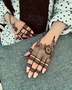 Looking for the Best Henna Designs? Scroll Through Our List!