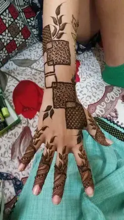 Henna design