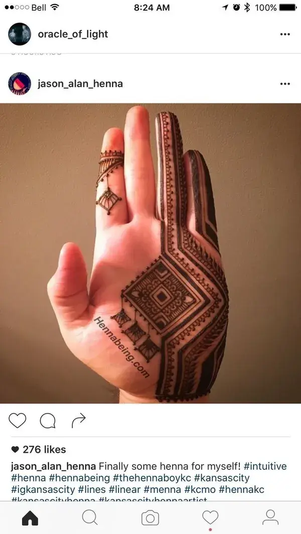 Henna design