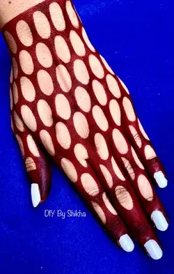 Bold hand mehndi design oval shape