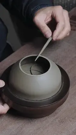 Making a tea pot