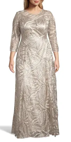 57 Plus Size Mother of the Bride Dresses - Alexa Webb