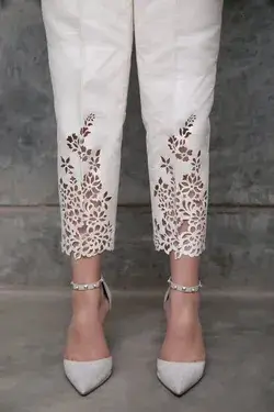 Very gorgeous Capri pants design