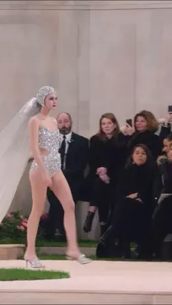 Chanel couture 2019. Runway Model. Modelling. Model aesthetic. Catwalk. Fashion