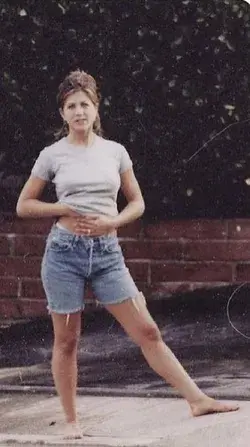 90s jennifer aniston style fashion