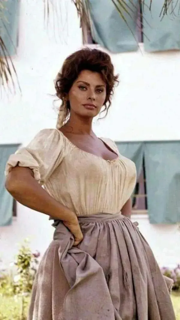 La sublimissime Sophia Loren, beauté italienne 🇮🇹😍