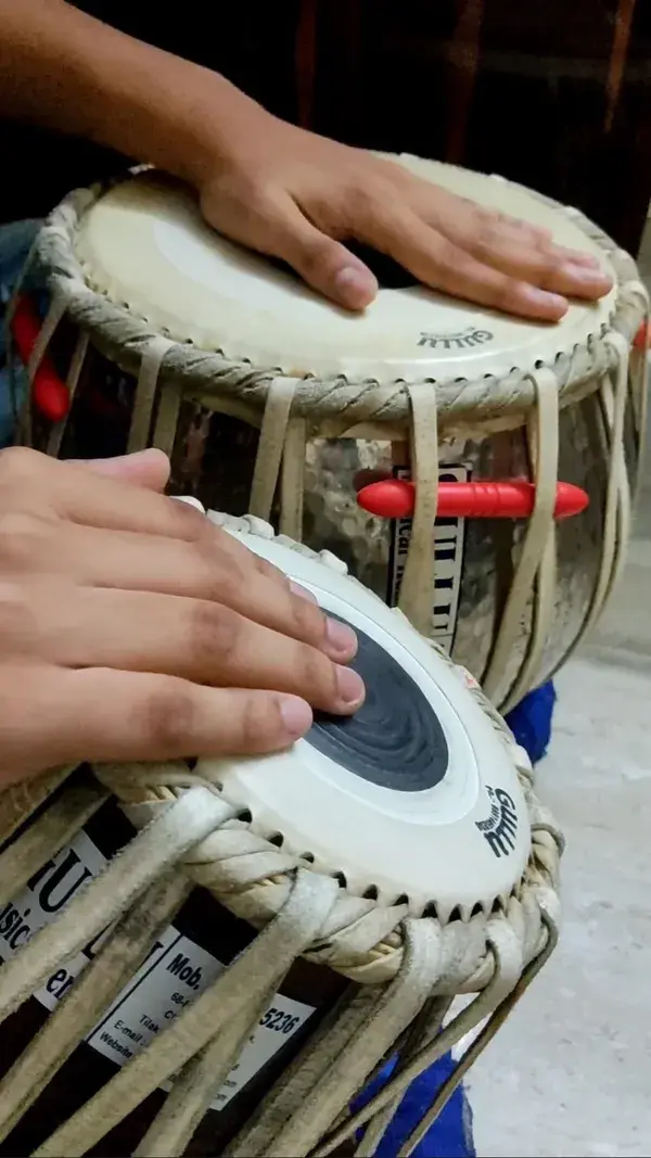 Raataan Lambiyan Tabla Cover