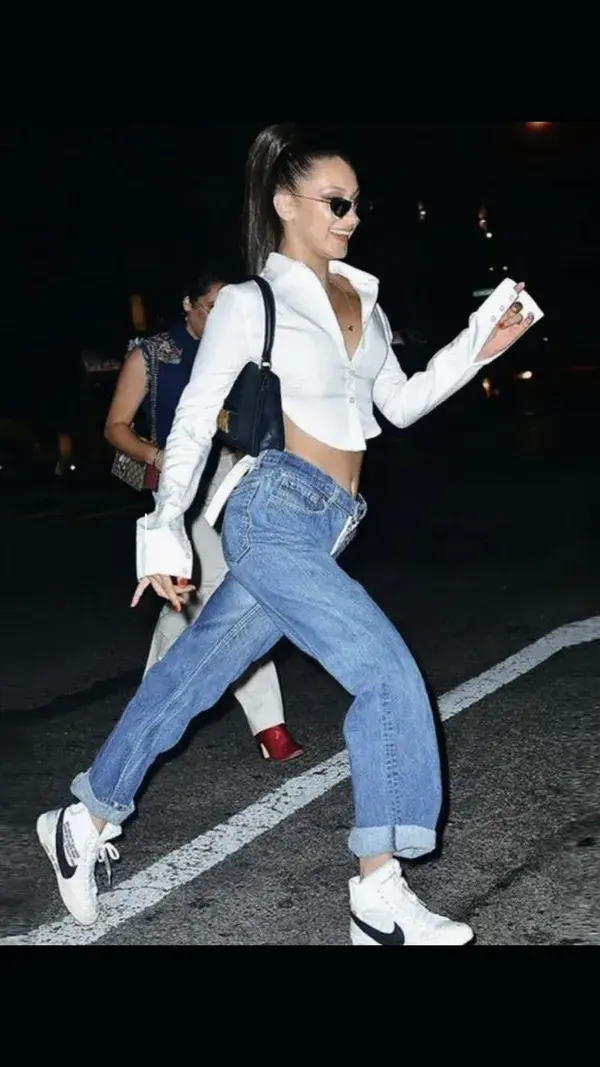 Bella Hadid outfit | Bella hadid style | casual streetwear outfit | Maya Ann