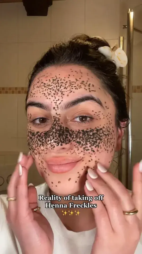 #hennafreckles #hennafreckless #hennafreckleresults #hennafrecklesreveal #fakefreckles #henna