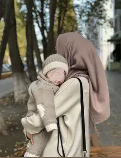 Hijabi aesthetically pleasing pictures,abaya - mother and daughter