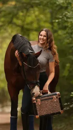 Classic and plenty of storage space for your cleaning stuff in the stable