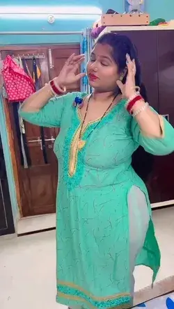 Chubby bhabi