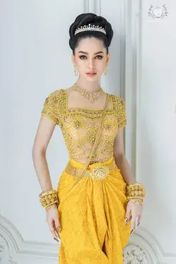 🇰🇭 CAMBODIA 🇰🇭
Luxury Cambodia wedding costumes ✳️ Elegant traditional wedding dresses⚜️