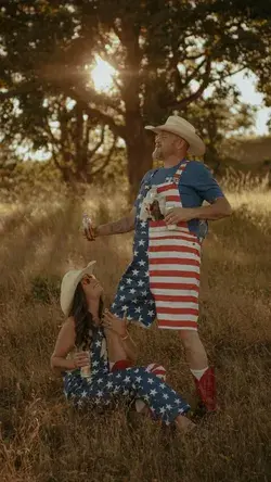 American themed engagement photos