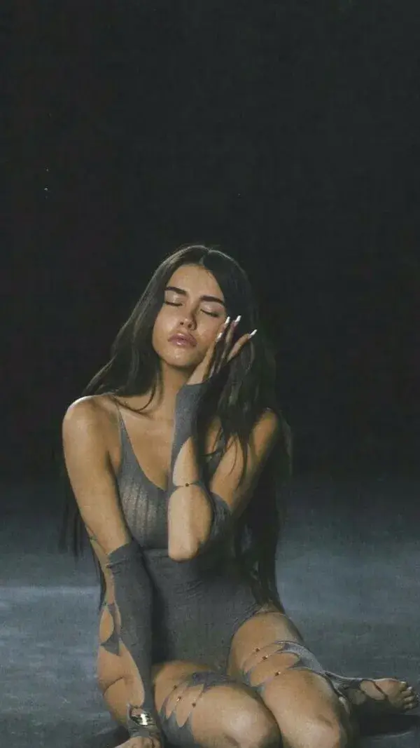 Selfish- Madison Beer