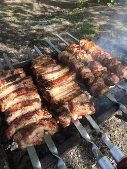 Kuzu şiş ve kaburga kebap Barbukul, Turkey