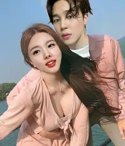 Jimin nayeon selca Bangtwice