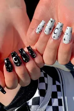 51+ Black And White Nail Designs For a Strikingly BOLD Look