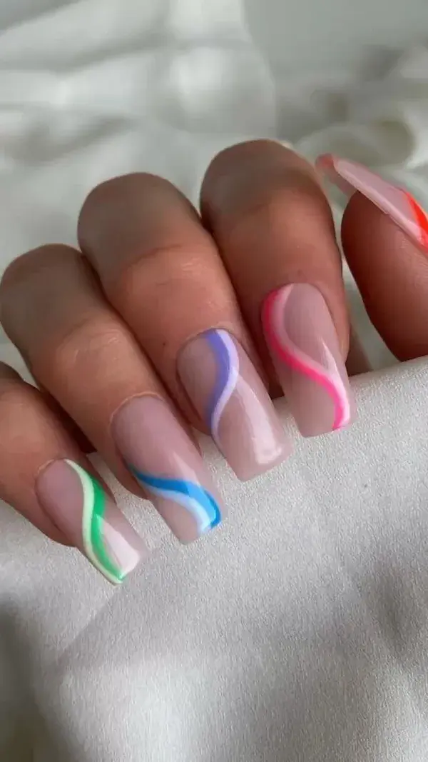 Don’t we all love a good summer nail😩🤌